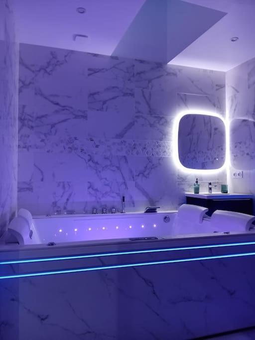 Maison Avec Jacuzzi - Proche Roissy Cdg - Paris Louvres