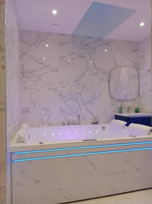 Apartment Maison Avec Jacuzzi - Proche Roissy Cdg - Paris Louvres